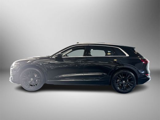 Audi e-tron e-tron 50 quattro Launch edition plus 71 kWh / MMI navigatie plus / Adaptive cruise control / Aud... ActivLease financial lease