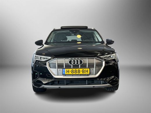 Audi e-tron e-tron 50 quattro Launch edition plus 71 kWh / MMI navigatie plus / Adaptive cruise control / Aud... ActivLease financial lease