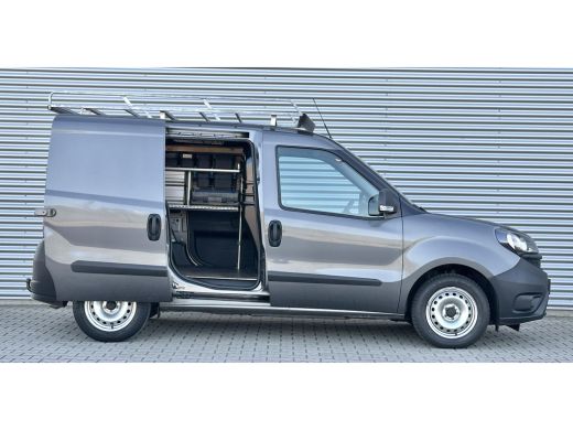 Fiat Dobló Cargo 1.6 MJ 3 zits Trekhaak inrichting ActivLease financial lease