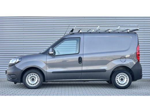 Fiat Dobló Cargo 1.6 MJ 3 zits Trekhaak inrichting ActivLease financial lease