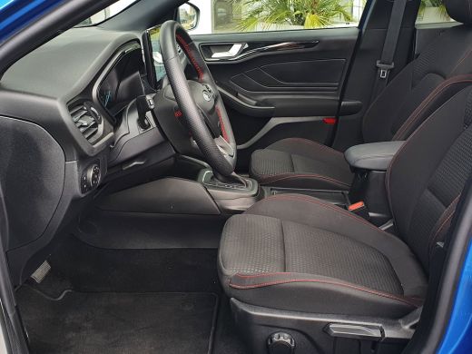 Ford Focus 1.0 EcoBoost Hybrid ST Line Automaat | Panoramadak Winterpack | Camera ActivLease financial lease