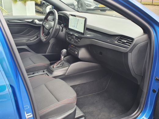 Ford Focus 1.0 EcoBoost Hybrid ST Line Automaat | Panoramadak Winterpack | Camera ActivLease financial lease