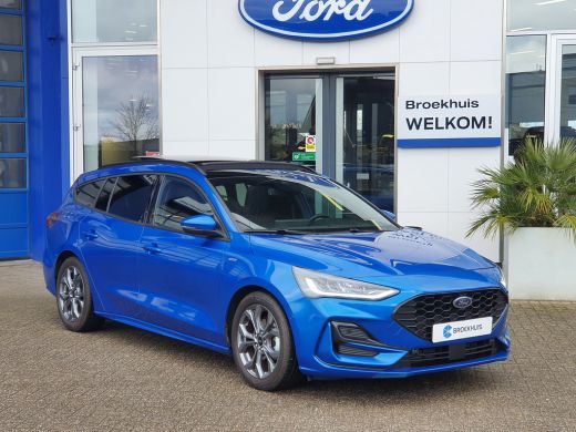 Ford Focus 1.0 EcoBoost Hybrid ST Line Automaat | Panoramadak Winterpack | Camera ActivLease financial lease
