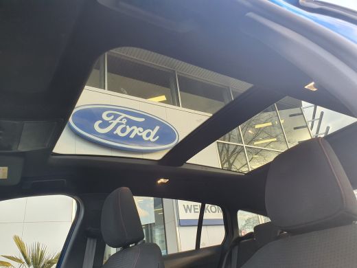 Ford Focus 1.0 EcoBoost Hybrid ST Line Automaat | Panoramadak Winterpack | Camera ActivLease financial lease