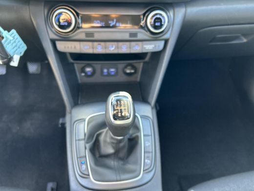 Hyundai KONA 1.0 T-GDI Comfort | Navigatie | Licht metalen velgen | Climate Control | All Season banden | ActivLease financial lease
