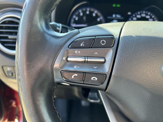 Hyundai KONA 1.0 T-GDI Comfort | Navigatie | Licht metalen velgen | Climate Control | All Season banden | ActivLease financial lease