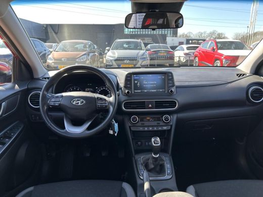 Hyundai KONA 1.0 T-GDI Comfort | Navigatie | Licht metalen velgen | Climate Control | All Season banden | ActivLease financial lease