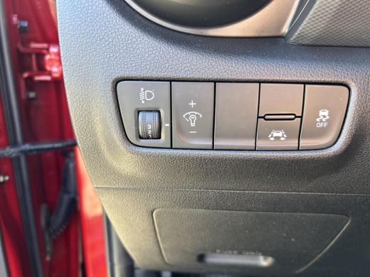 Hyundai KONA 1.0 T-GDI Comfort | Navigatie | Licht metalen velgen | Climate Control | All Season banden | ActivLease financial lease