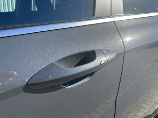 Hyundai KONA Electric Comfort Smart 65.4 kWh ActivLease financial lease