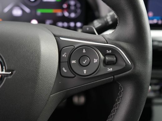 Opel Grandland 1.6 Turbo PHEV 225 pk | Adaptieve Cruise Controle | Stuurverwarming | Achteruitrijcamera | ActivLease financial lease