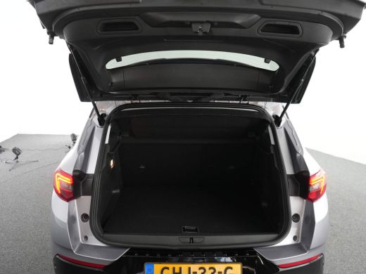 Opel Grandland 1.6 Turbo PHEV 225 pk | Adaptieve Cruise Controle | Stuurverwarming | Achteruitrijcamera | ActivLease financial lease