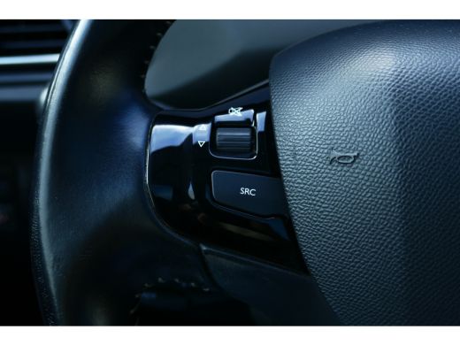 Peugeot 308 SW 1.2 PURETECH 130PK ALLURE AUTOMAAT / NAVI / LED / CLIMA / PDC / 16"LMV / CAMERA / PANO.DAK / T... ActivLease financial lease