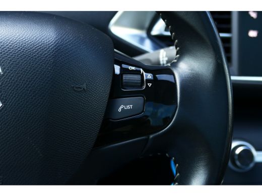 Peugeot 308 SW 1.2 PURETECH 130PK ALLURE AUTOMAAT / NAVI / LED / CLIMA / PDC / 16"LMV / CAMERA / PANO.DAK / T... ActivLease financial lease