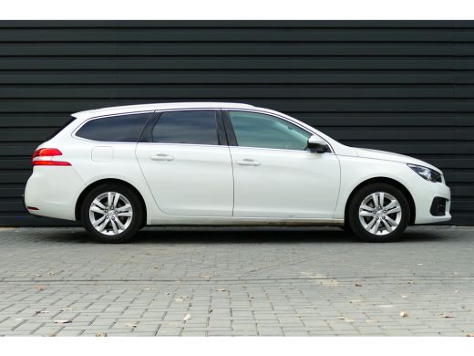 Peugeot 308 SW 1.2 PURETECH 130PK ALLURE AUTOMAAT / NAVI / LED / CLIMA / PDC / 16"LMV / CAMERA / PANO.DAK / T... ActivLease financial lease