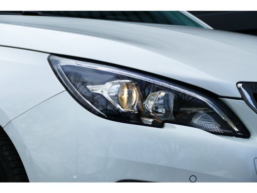 Peugeot 308 SW 1.2 PURETECH 130PK ALLURE AUTOMAAT / NAVI / LED / CLIMA / PDC / 16"LMV / CAMERA / PANO.DAK / T... ActivLease financial lease