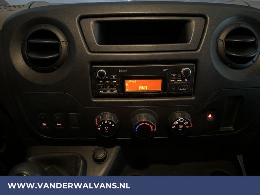 Renault Master 2.3 dCi 146pk L2H2 Euro6 2500kg Trekhaak | 2x Zijdeur | Parkeersensoren | Chauffeursstoel, Bijrij... ActivLease financial lease