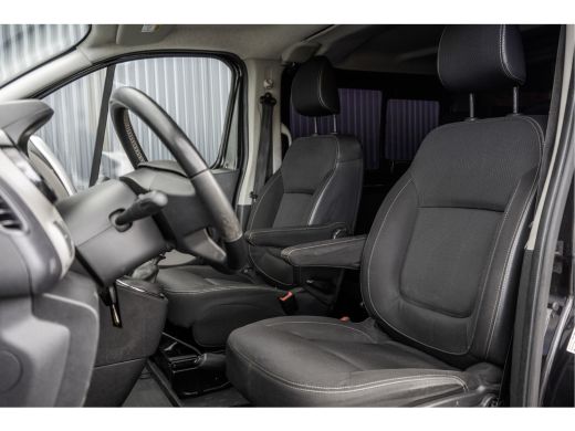 Renault Trafic 1.6 dCi L2H1 | Euro 6 | 5-Persoons | Cruise | Climate | Camera | Navigatie | DC ActivLease financial lease