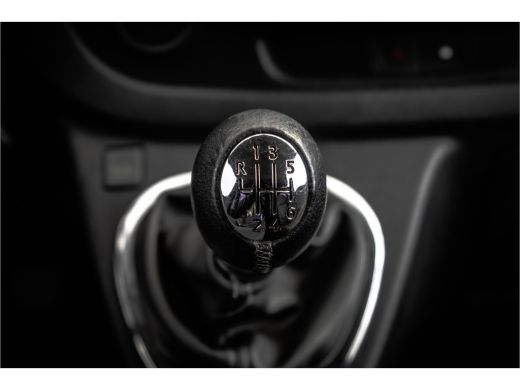 Renault Trafic 1.6 dCi L2H1 | Euro 6 | 5-Persoons | Cruise | Climate | Camera | Navigatie | DC ActivLease financial lease