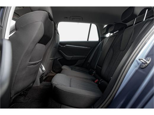 Skoda Octavia Combi 1.4 TSI iV PHEV Business Edition Plus | Camera | Stoel-stuurverwarming | Carplay | Navigatie ActivLease financial lease