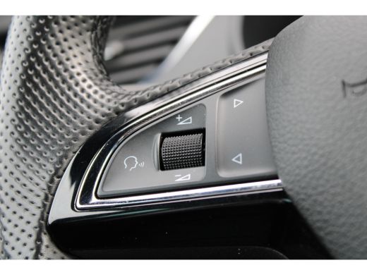 Skoda Octavia Combi Combi 1.0 TSI Greentech Sport Business | NAVI | CARPLAY | | NAVI | APPLE CARPLAY | ANDROID ... ActivLease financial lease