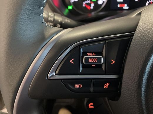 Suzuki Swift 1.2 Style Smart Hybrid Airco | Navigatiesysteem | Lichtmetalen velgen | Stoelverwarming | Cruise ... ActivLease financial lease