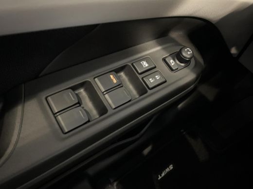 Suzuki Swift 1.2 Style Smart Hybrid Airco | Navigatiesysteem | Lichtmetalen velgen | Stoelverwarming | Cruise ... ActivLease financial lease