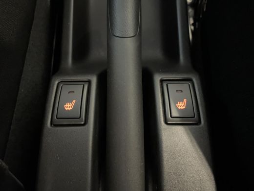 Suzuki Swift 1.2 Style Smart Hybrid Airco | Navigatiesysteem | Lichtmetalen velgen | Stoelverwarming | Cruise ... ActivLease financial lease