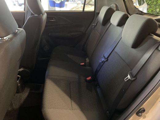 Suzuki Swift 1.2 Style Smart Hybrid Airco | Navigatiesysteem | Lichtmetalen velgen | Stoelverwarming | Cruise ... ActivLease financial lease