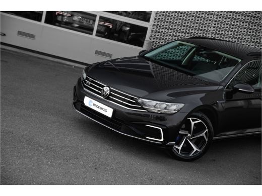 Volkswagen Passat Variant 1.4 TSI PHEV GTE Business | Winterpakket | Carplay | Camera ActivLease financial lease