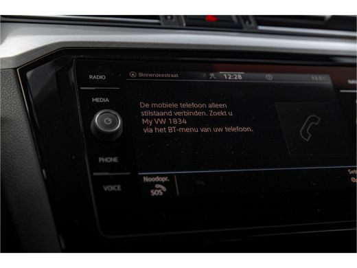 Volkswagen Passat Variant 1.4 TSI PHEV GTE Business | Winterpakket | Carplay | Camera ActivLease financial lease