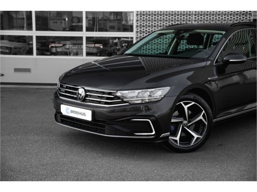 Volkswagen Passat Variant 1.4 TSI PHEV GTE Business | Winterpakket | Carplay | Camera ActivLease financial lease