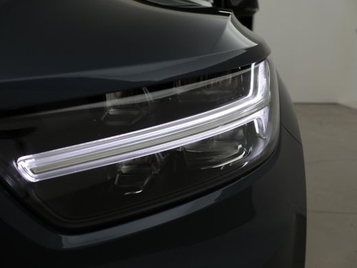 Volvo  XC40 RECHARGE PLUS + WEGKL. TREKHAAK | 20 INCH LMV | STUURVERW. | CAMERA ActivLease financial lease
