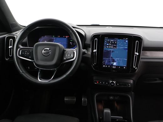 Volvo  XC40 RECHARGE PLUS + WEGKL. TREKHAAK | 20 INCH LMV | STUURVERW. | CAMERA ActivLease financial lease