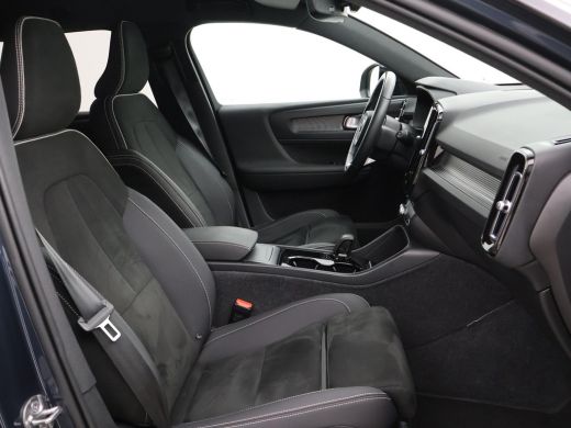 Volvo  XC40 RECHARGE PLUS + WEGKL. TREKHAAK | 20 INCH LMV | STUURVERW. | CAMERA ActivLease financial lease