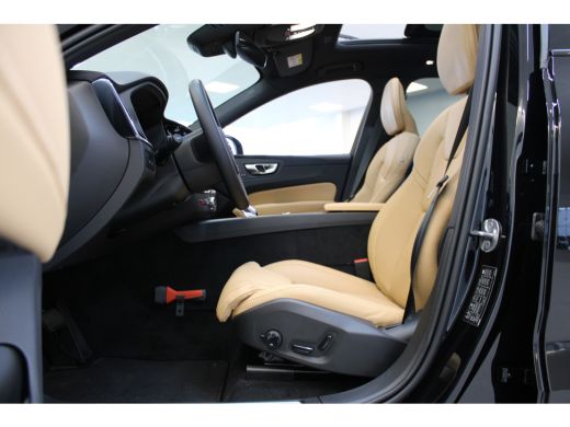 Volvo  XC60 Volvo T6 350PK AWD Ultra Dark | Full Option! | Luchtvering | B&W Audio | Massage | 22'' | 360º view ActivLease financial lease