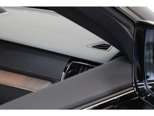 Volvo  XC60 Volvo T6 350PK AWD Ultra Dark | Full Option! | Luchtvering | B&W Audio | Massage | 22'' | 360º view ActivLease financial lease
