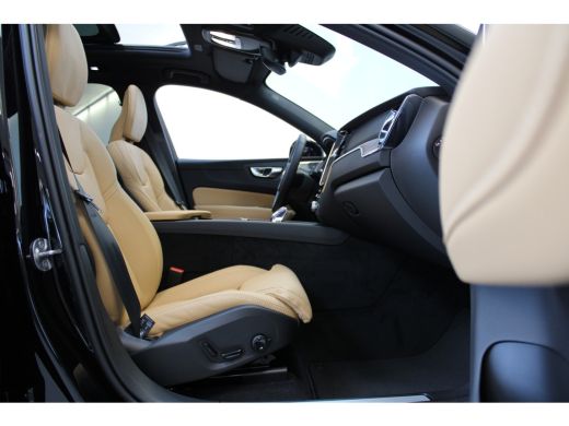 Volvo  XC60 Volvo T6 350PK AWD Ultra Dark | Full Option! | Luchtvering | B&W Audio | Massage | 22'' | 360º view ActivLease financial lease