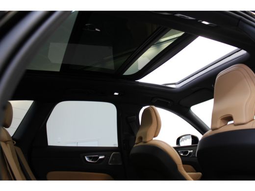 Volvo  XC60 Volvo T6 350PK AWD Ultra Dark | Full Option! | Luchtvering | B&W Audio | Massage | 22'' | 360º view ActivLease financial lease