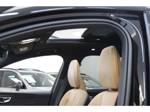 Volvo  XC60 Volvo T6 350PK AWD Ultra Dark | Full Option! | Luchtvering | B&W Audio | Massage | 22'' | 360º view ActivLease financial lease