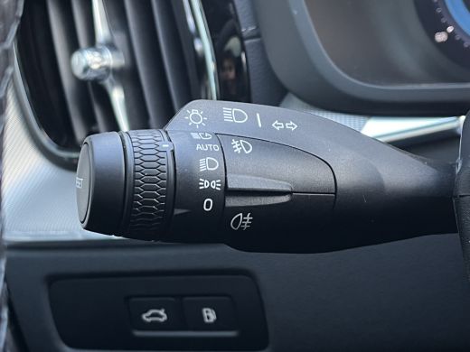 Volvo  XC60 Volvo T8 AWD Ultra Dark Heico | Heico actief uitlaatsysteem | Bowers & Wilkins | Gelaagd Glas | L... ActivLease financial lease