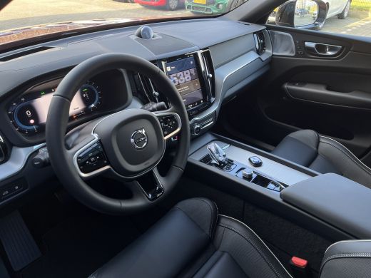 Volvo  XC60 Volvo T8 AWD Ultra Dark Heico | Heico actief uitlaatsysteem | Bowers & Wilkins | Gelaagd Glas | L... ActivLease financial lease