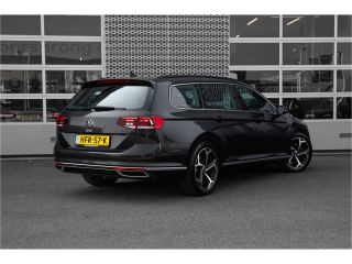 Volkswagen Passat Variant 1.4 TSI PHEV GTE Business | Winterpakket | Carplay | Camera