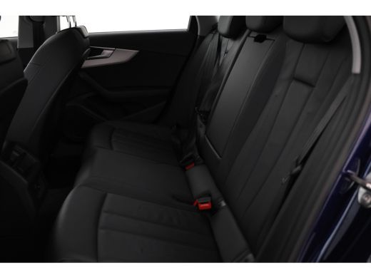 Audi A4 Avant 35 TDI Business Edition Automaat, Leer, Panorama, climate, ActivLease financial lease