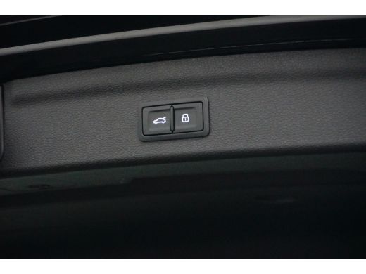 Audi Q3 35 TFSI 150PK S-Tronic Advanced Edition | CAMERA | AUTO A. KLEP | TREKHAAK ActivLease financial lease