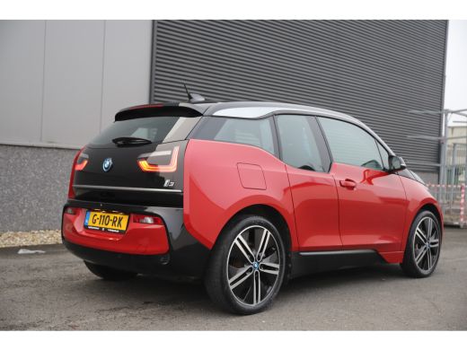 BMW i3 Executive 120Ah 42 kWh/Carplay/W-pomp/Camera/3-fase/20"/Led ActivLease financial lease