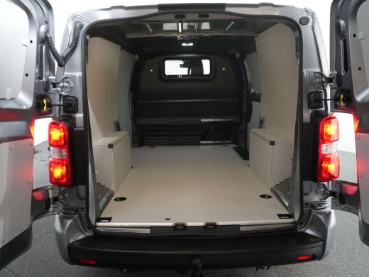 Citroën Jumpy Citroën 2.0 BlueHDI 180 pk Automaat S&S L3 | 17" Lichtmetalen velgen | Surround NAV pakket | Afne... ActivLease financial lease