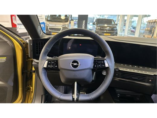 Opel Astra 1.2 Turbo Hybrid Level 4 Ultimate 136pk e-DSC | Panorama dak | "18 LM | Adaptieve Cruise | Alcant... ActivLease financial lease
