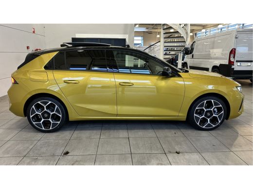 Opel Astra 1.2 Turbo Hybrid Level 4 Ultimate 136pk e-DSC | Panorama dak | "18 LM | Adaptieve Cruise | Alcant... ActivLease financial lease