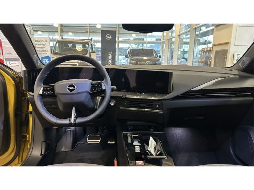 Opel Astra 1.2 Turbo Hybrid Level 4 Ultimate 136pk e-DSC | Panorama dak | "18 LM | Adaptieve Cruise | Alcant... ActivLease financial lease