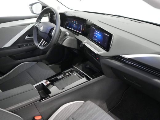 Opel Astra Opel Sports Tourer 1.6 180 pk PHEV AUT. | NU MET GRATIS WALLBOX! | Adap. Cruise C. | Nav | CarPla... ActivLease financial lease